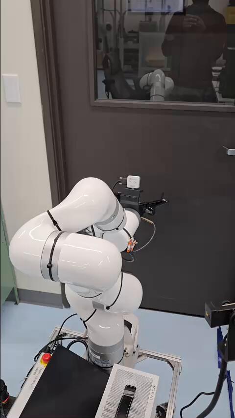 S-bot opening door